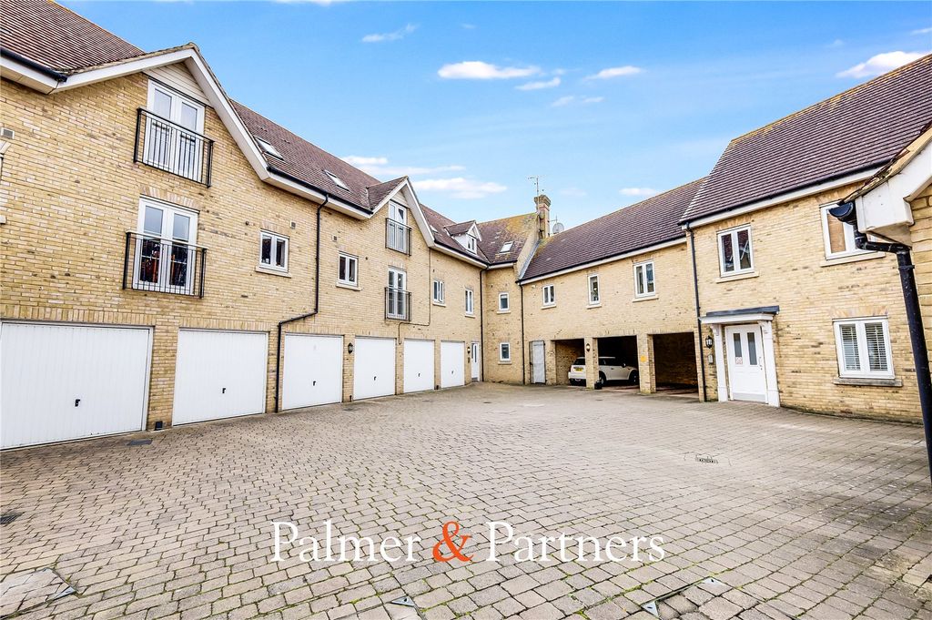 Property photo 2 of 24 Picture No. 27