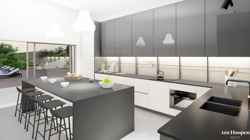 Property photo 2 of 26