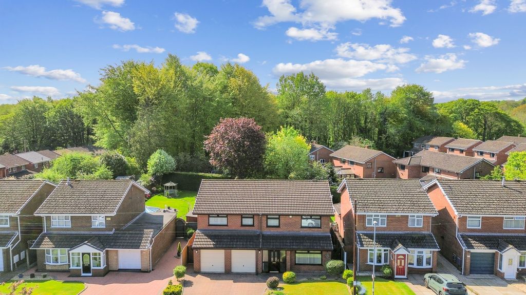 Property photo 2 of 51