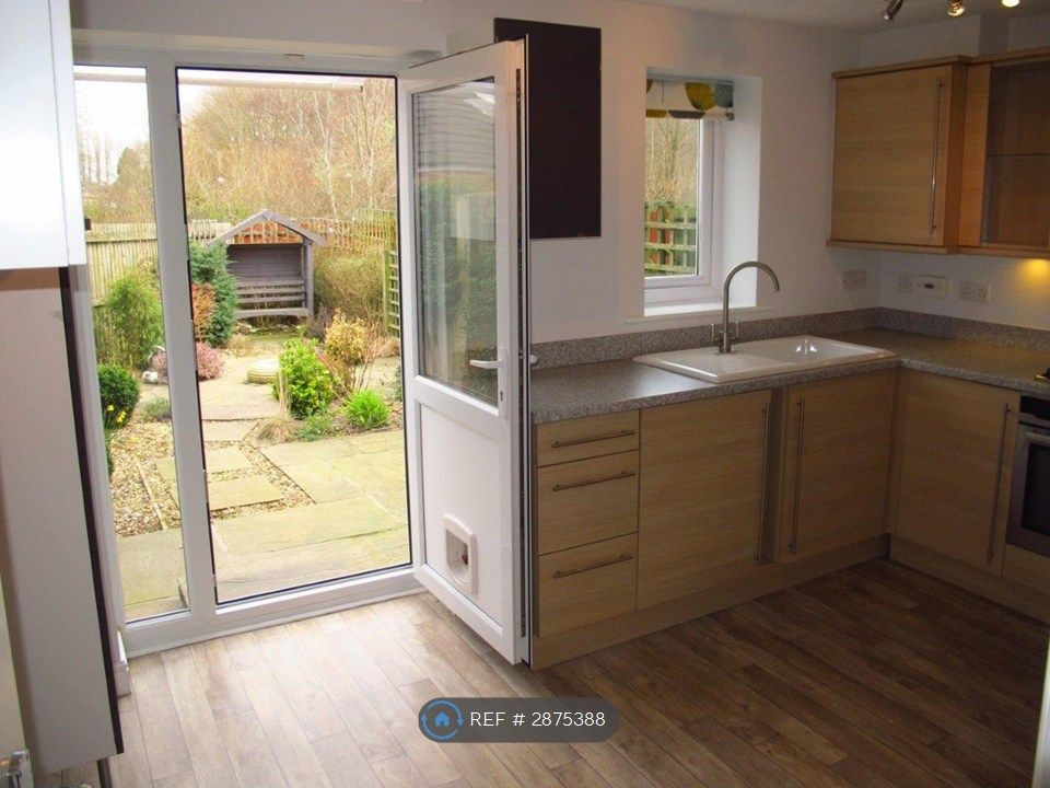 Property photo 2 of 11