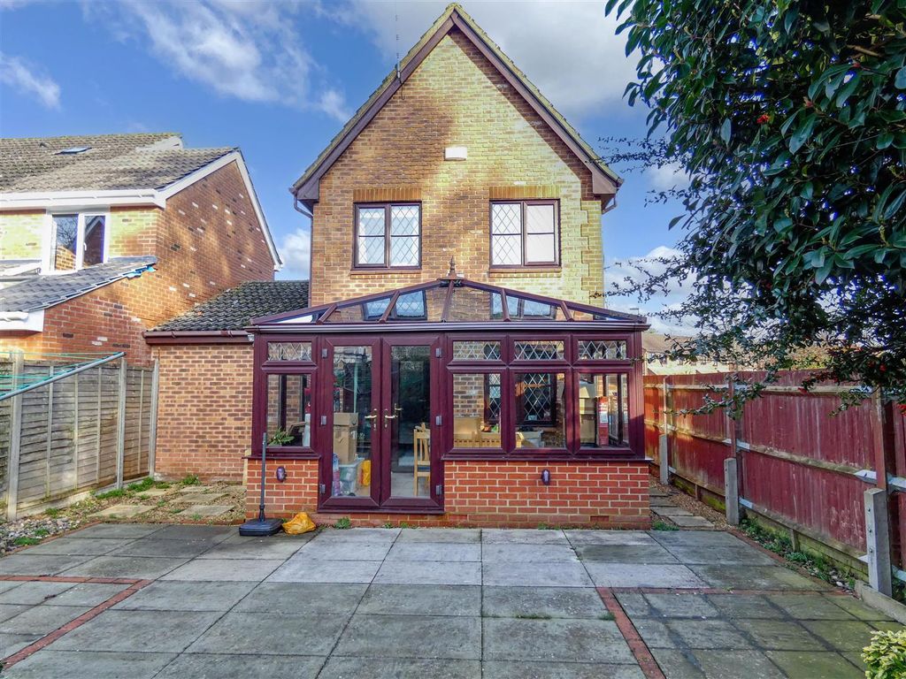 Property photo 3 of 13 P1070778.Jpg