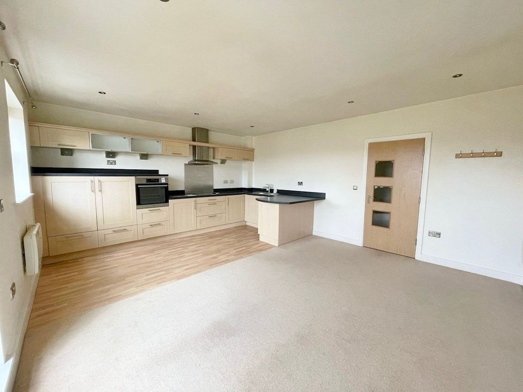 Property photo 2 of 9 Picture No. 08