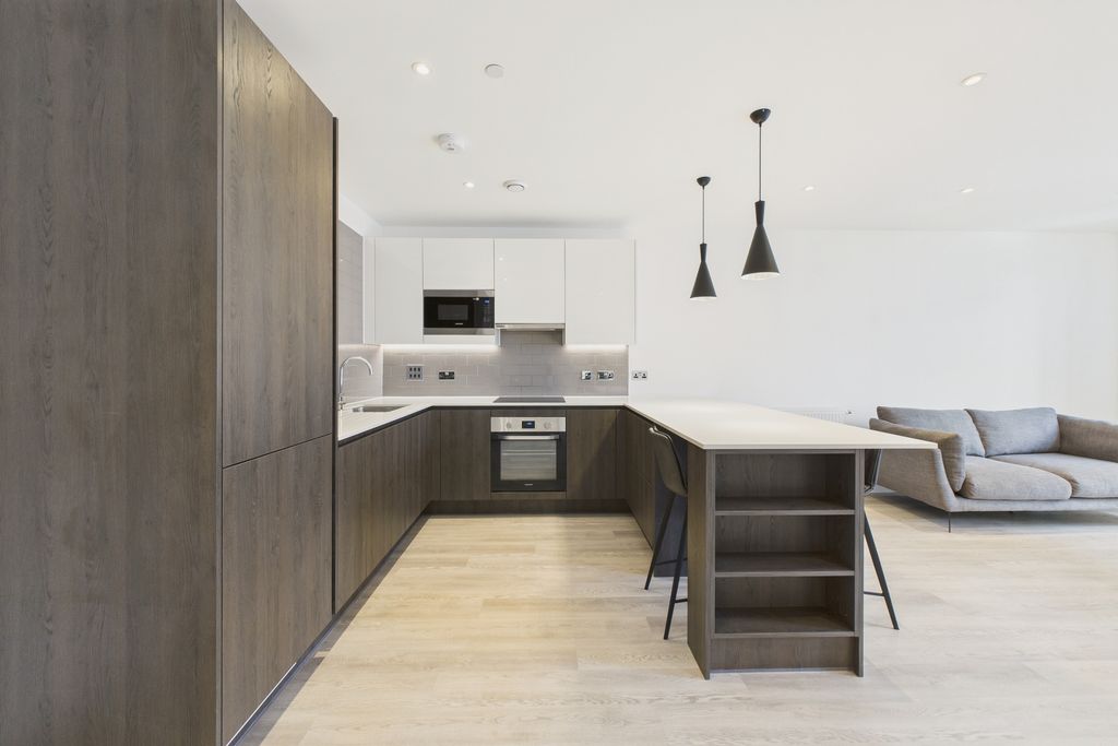 Property photo 1 of 20 Photo 16