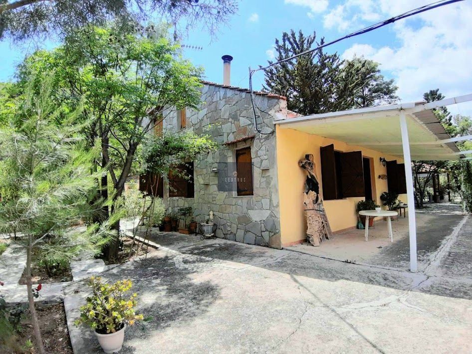 Property photo 2 of 17