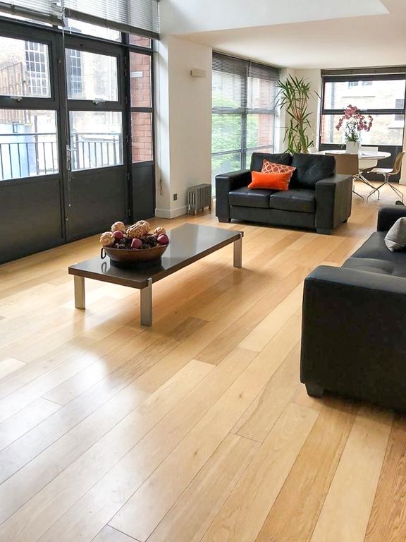 Property photo 3 of 4 Lounge New