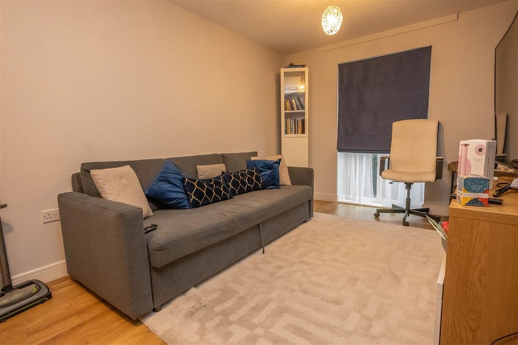 Property photo 2 of 7 Dsc_3402.Jpg