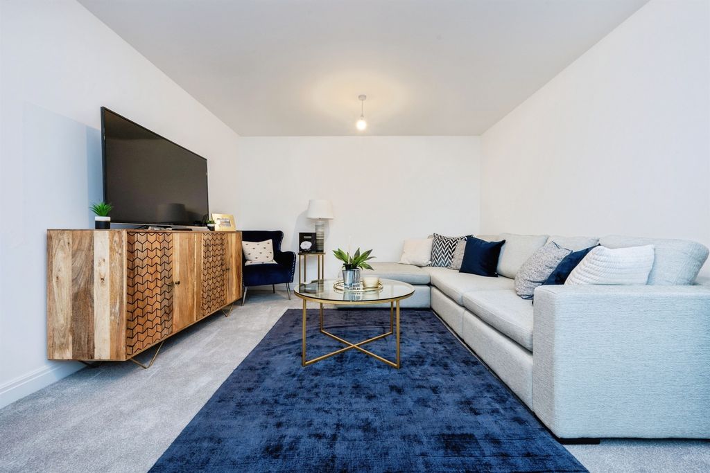 Property photo 3 of 20