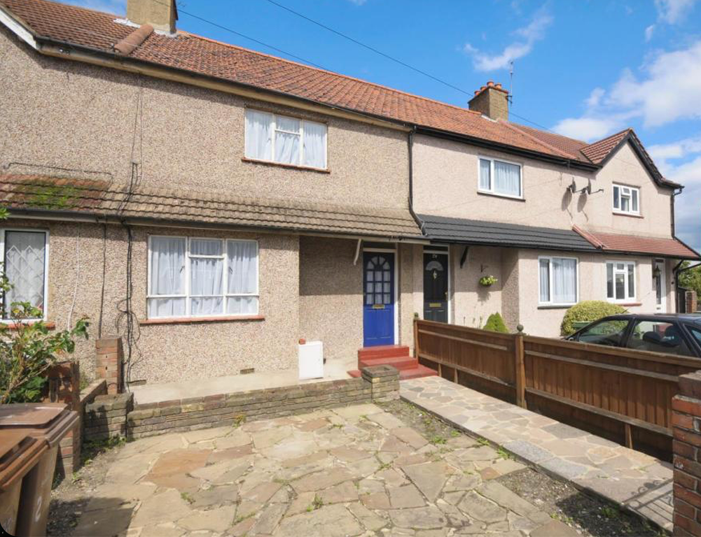 Property photo 1 of 8 Exterior