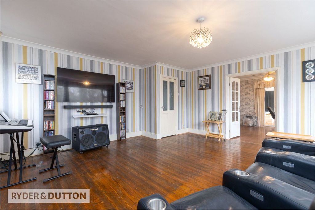 Property photo 3 of 23 Picture No. 23