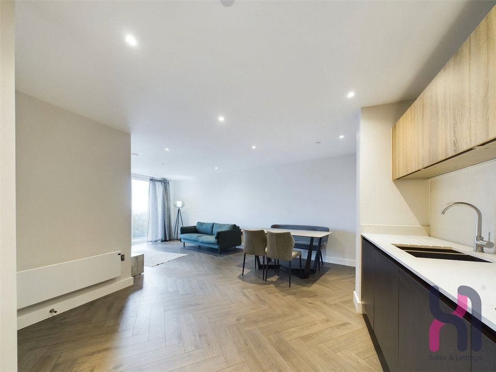 Property photo 2 of 21 Picture No. 31