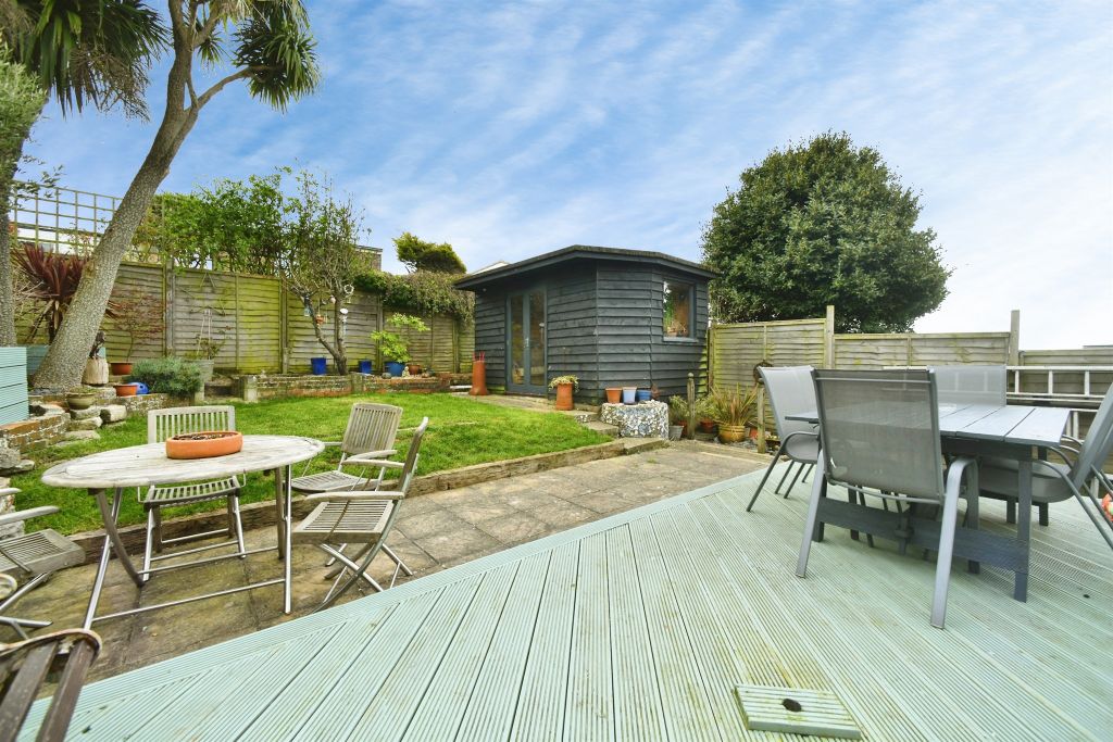 Property photo 2 of 24