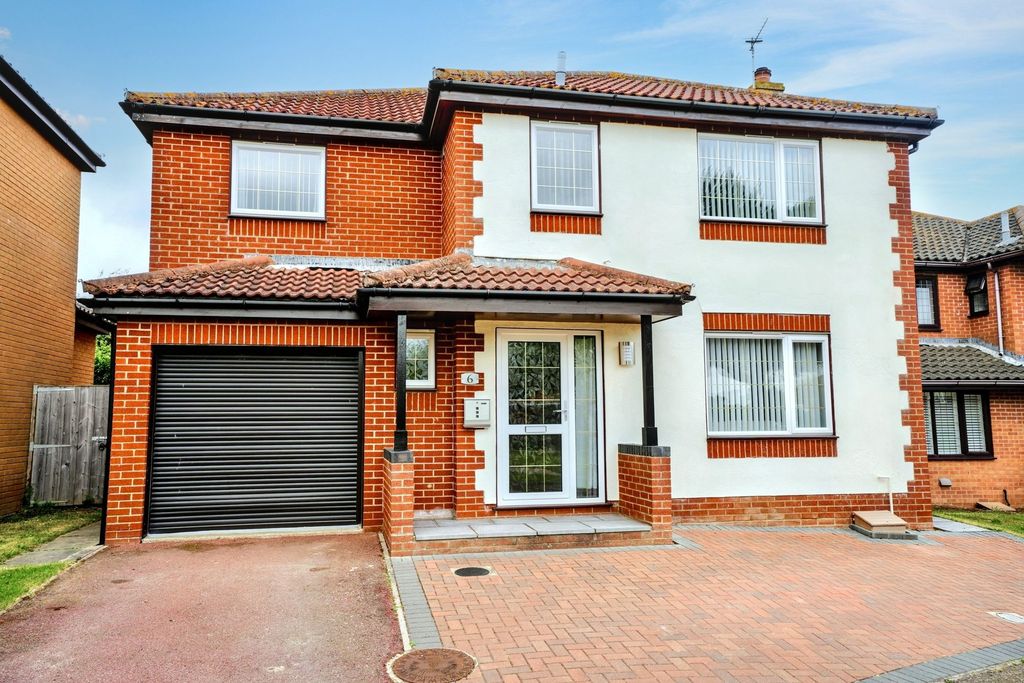 Property photo 1 of 31