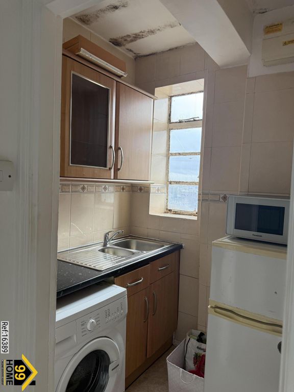 Property photo 2 of 12 Photo 1