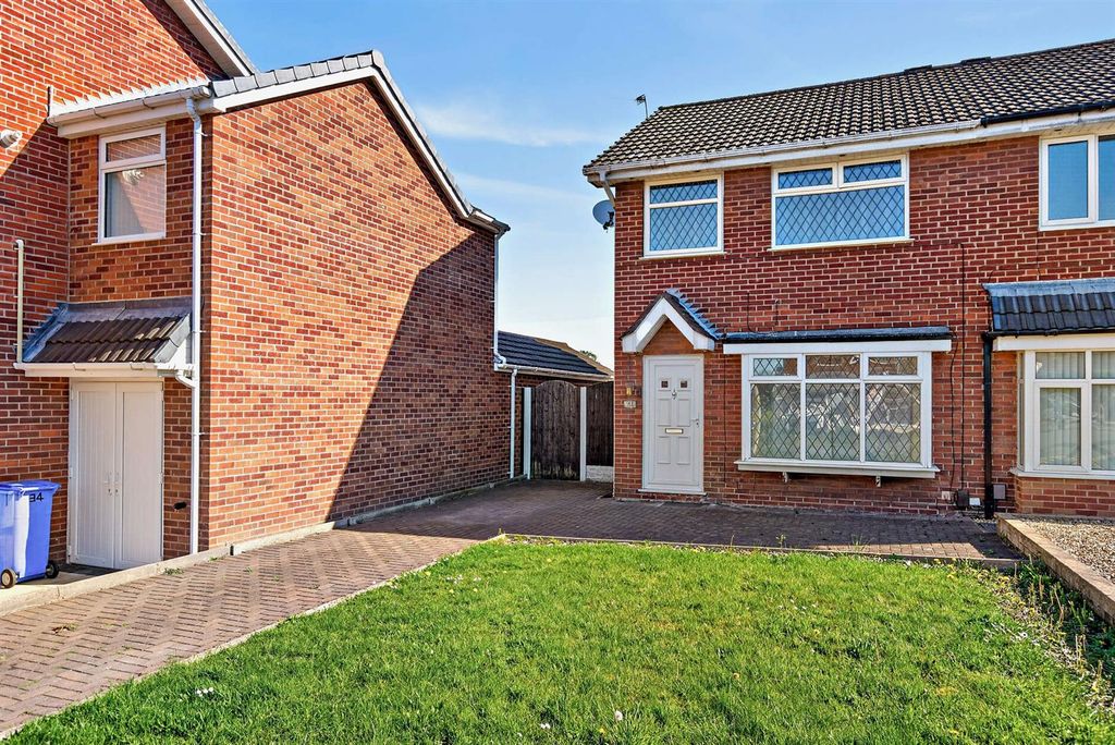 Property photo 1 of 11 8689737-Exterior03-800.Jpg