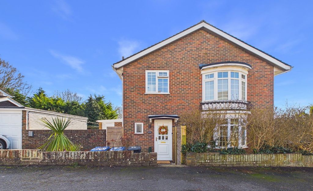 Property photo 1 of 18
