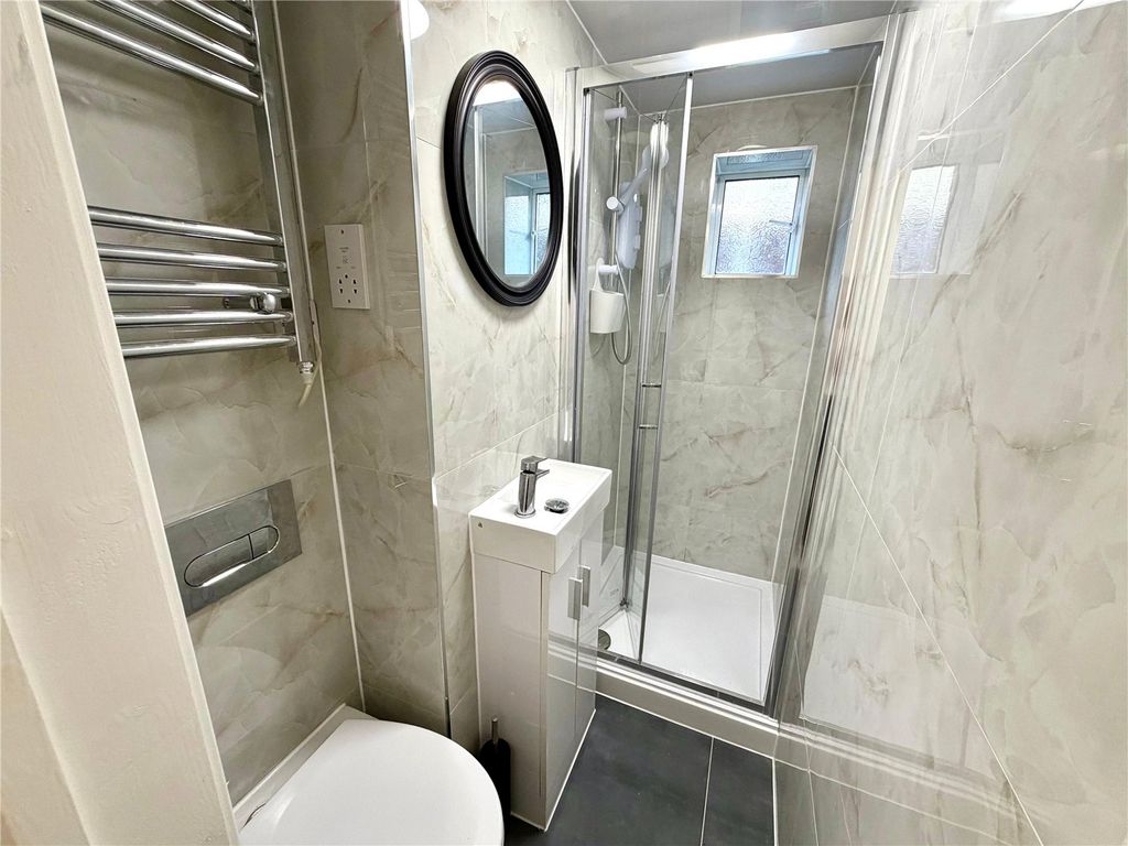 Property photo 3 of 5 Picture No. 02