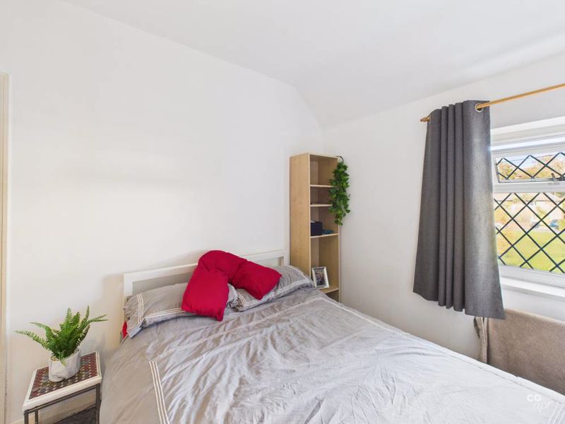 Property photo 2 of 11 Bedroom