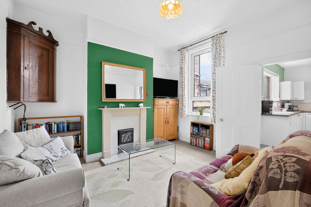 Property photo 2 of 16 Sitting Room
