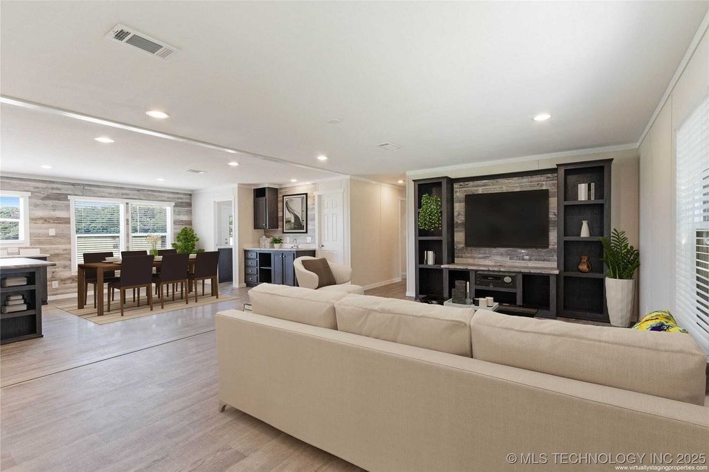 Property photo 2 of 3 <Alttext/>