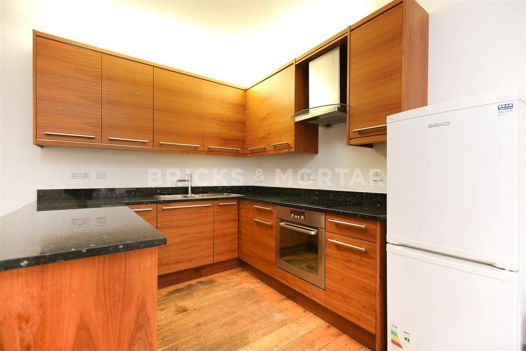 Property photo 2 of 14 Qg3Rxiewutpcuvbdib9Jw3Cgu3M.Jpg