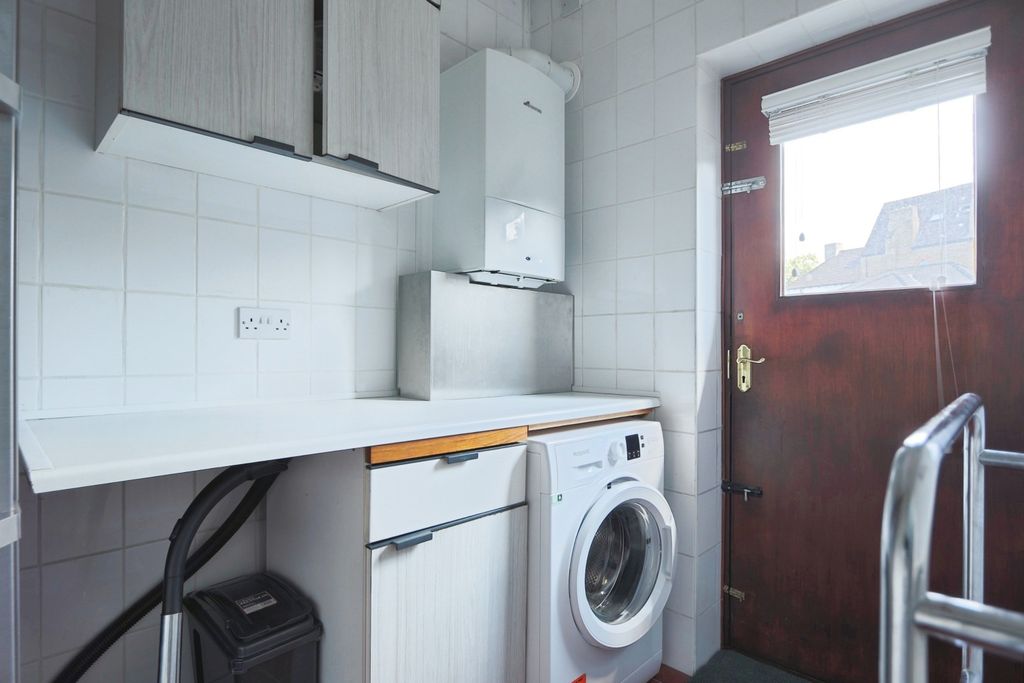 Property photo 3 of 20 2883318