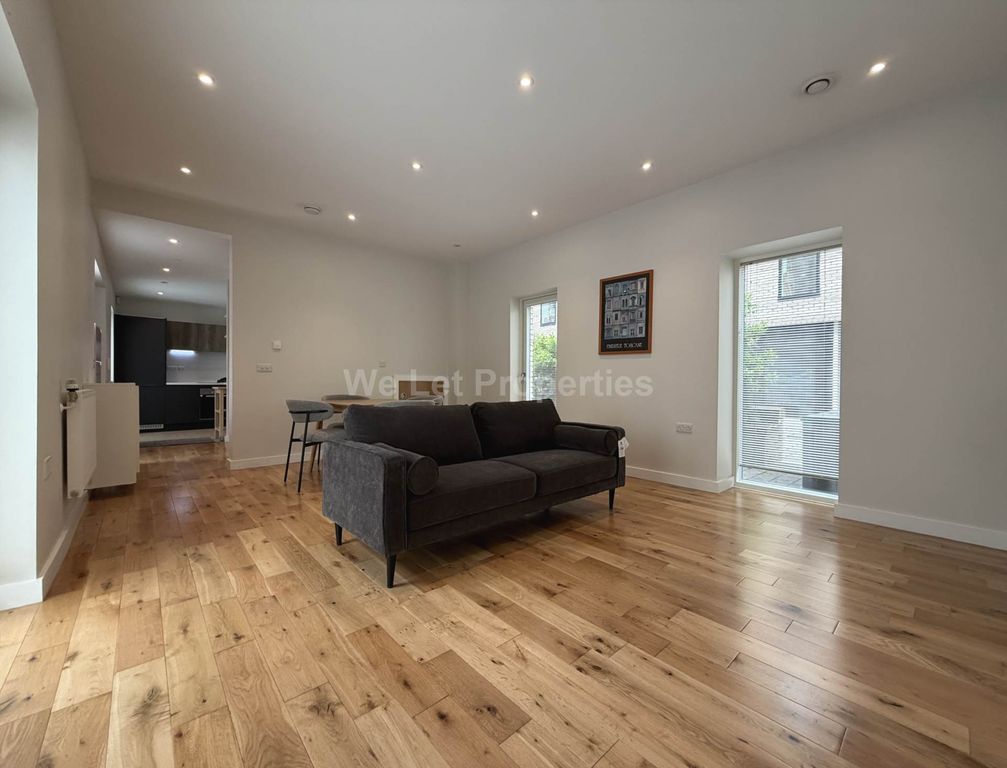 Property photo 1 of 28