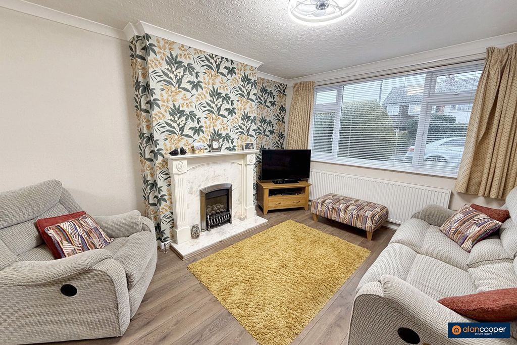 Property photo 2 of 15 4653234