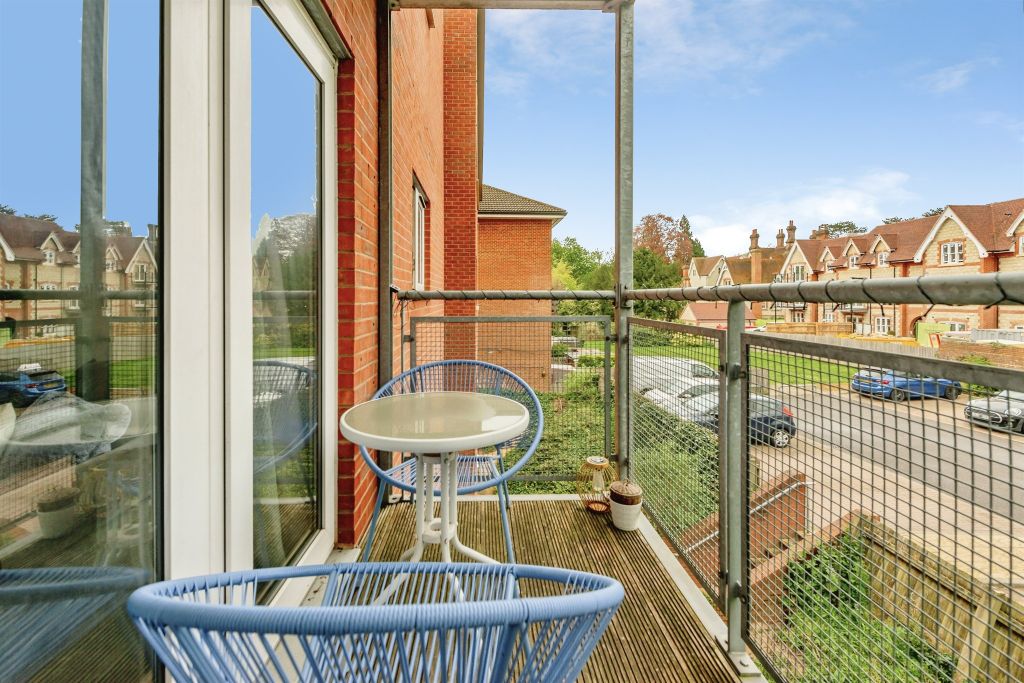 Property photo 3 of 13