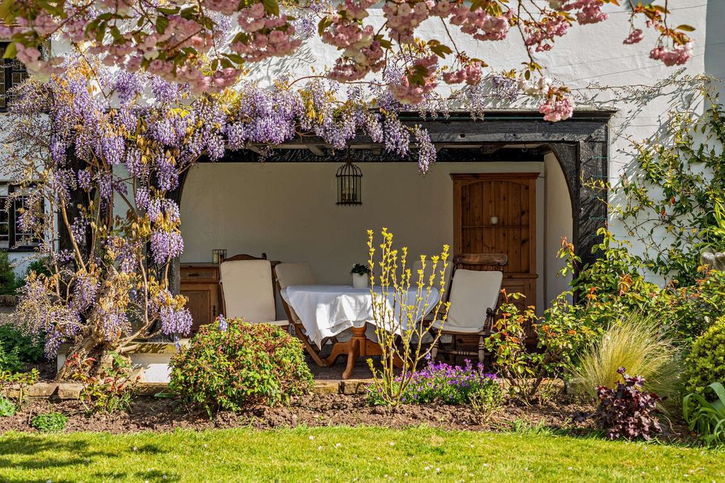 Property photo 2 of 23 Loggia