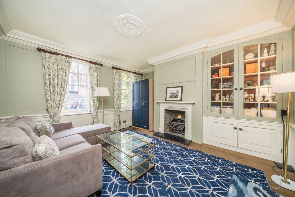 Property photo 2 of 9