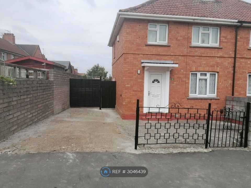 Property photo 1 of 3