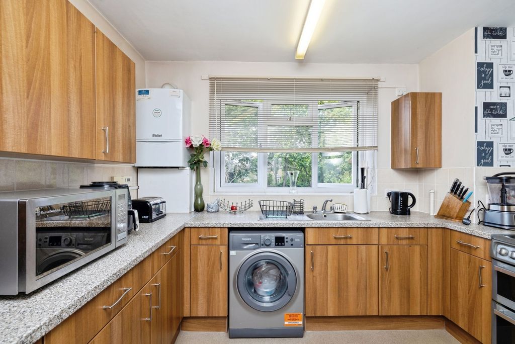 Property photo 3 of 14 Pbox-Img.Jpg