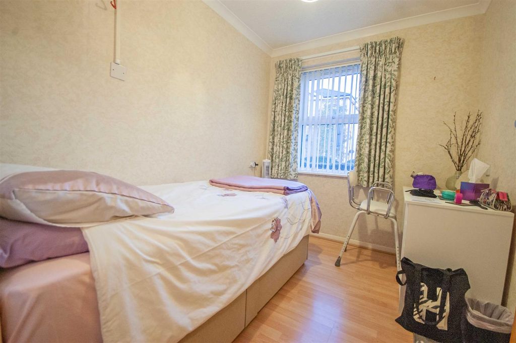 Property photo 3 of 8 B2.Jpg