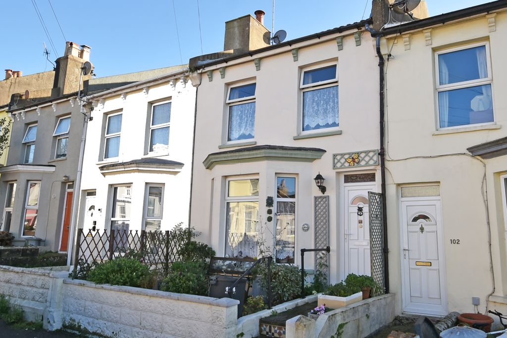 Property photo 2 of 9