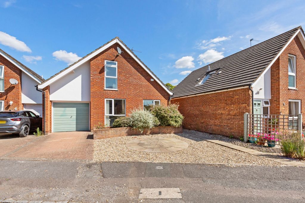 Property photo 1 of 16