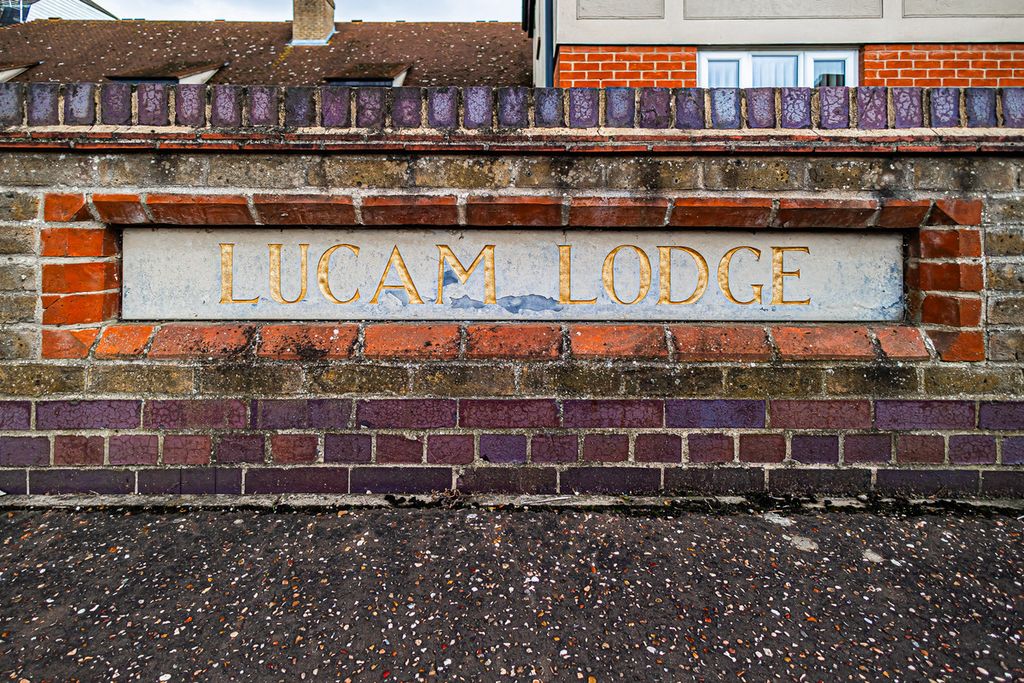 Property photo 2 of 18