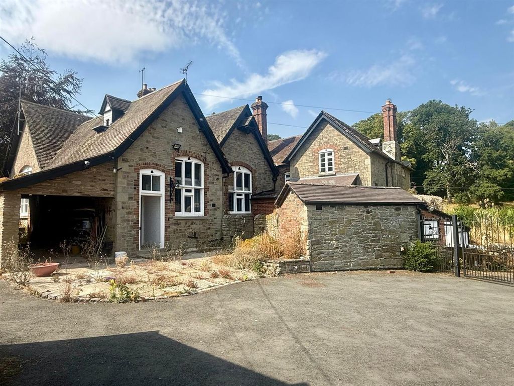 Property photo 1 of 26