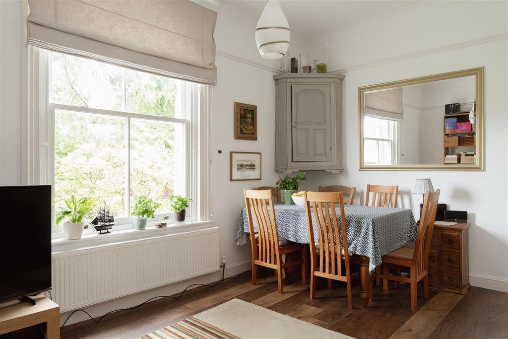 Property photo 2 of 11 6.Jpg