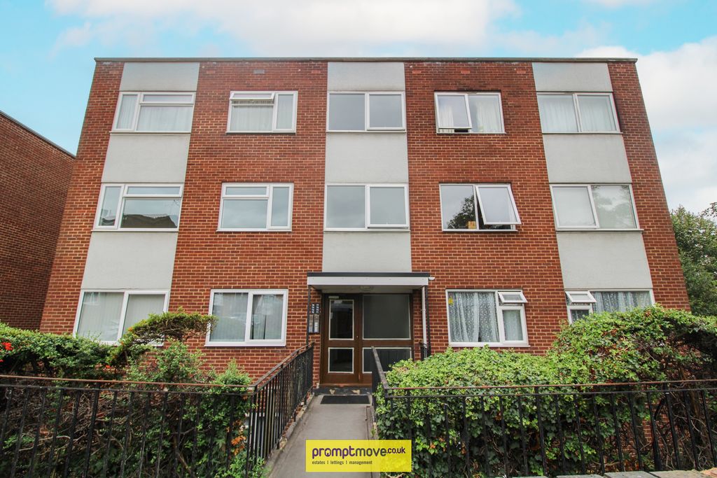 Property photo 1 of 12 Na