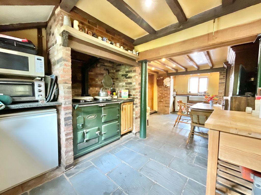 Property photo 3 of 36