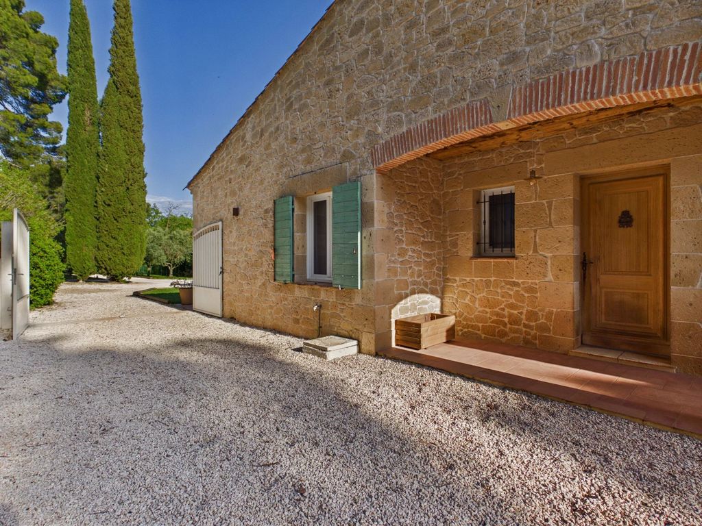 Property photo 2 of 37