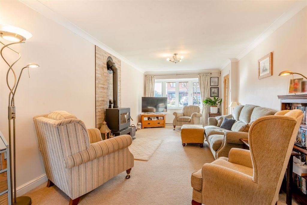 Property photo 3 of 38