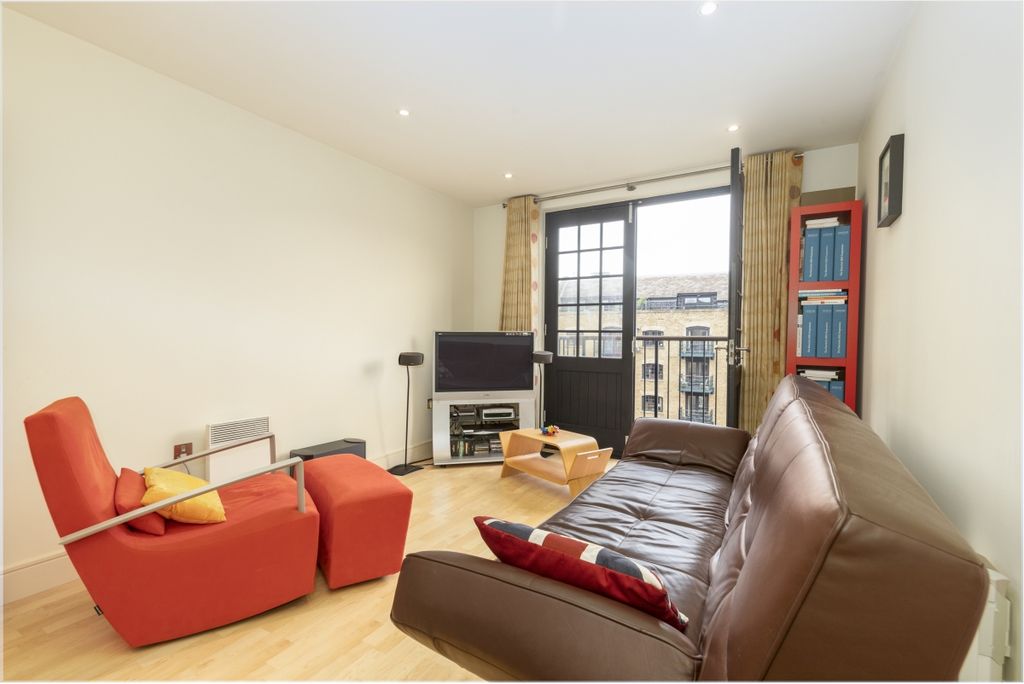 Property photo 1 of 9 Cayenne Court 2 F...