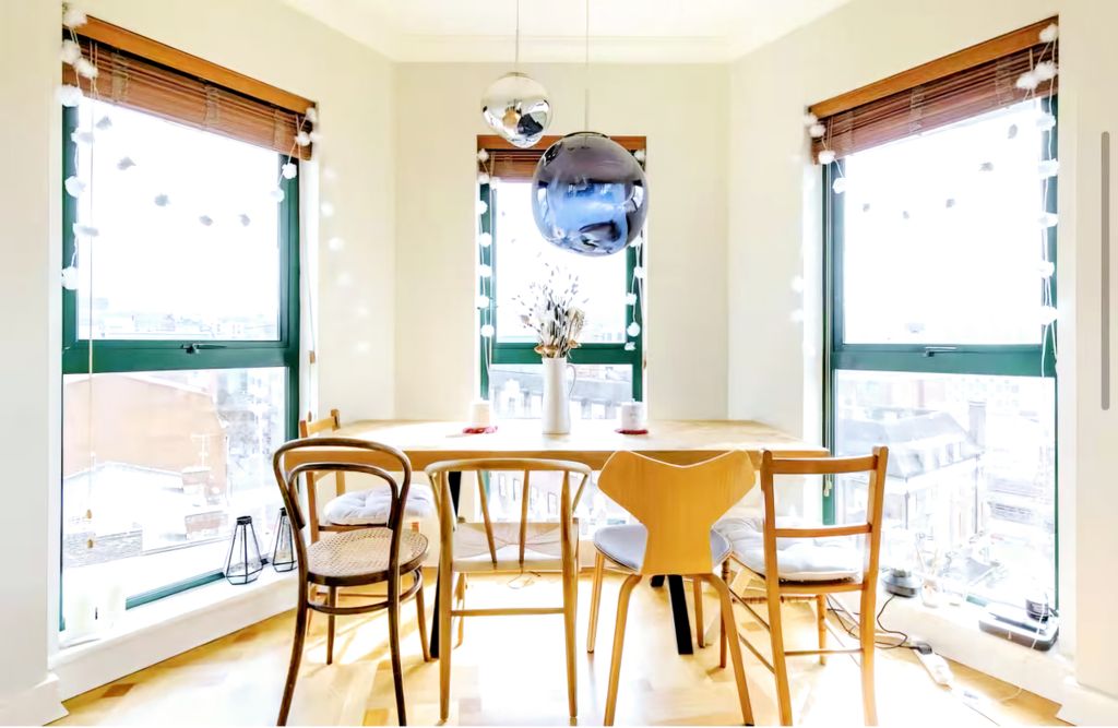 Property photo 2 of 21