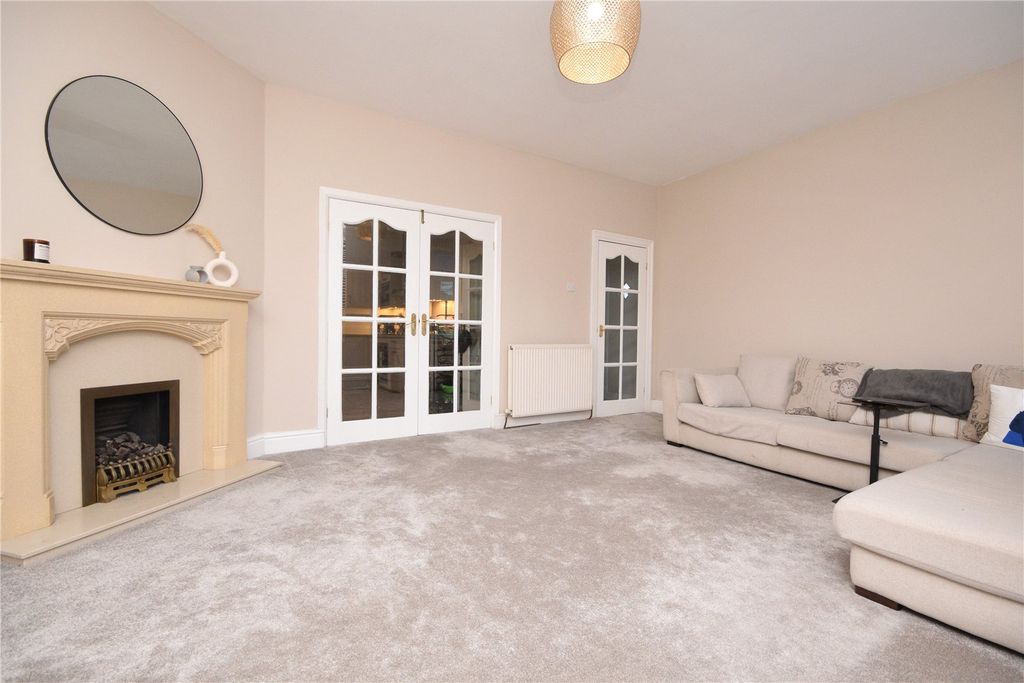 Property photo 3 of 10 Picture No. 09