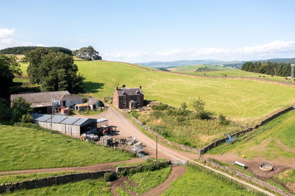 Property photo 3 of 13 Barrhill Farm