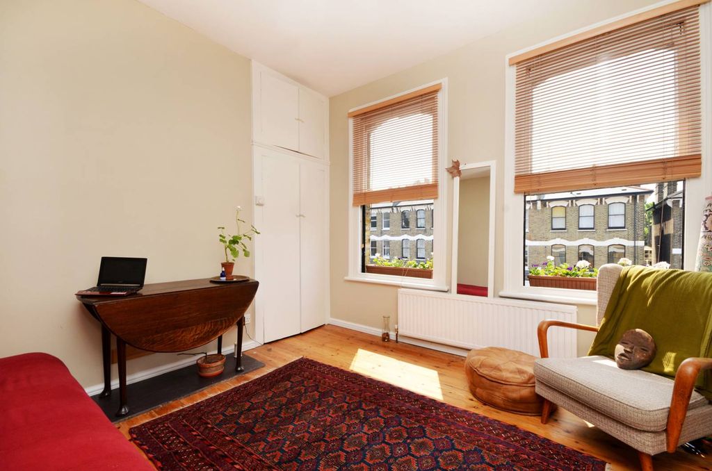 Property photo 2 of 5