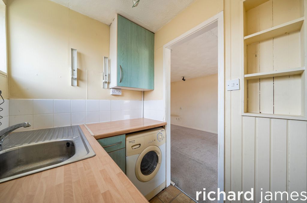 Property photo 2 of 9 7950F0Cec46745F6A0979B3A9843Fc6F