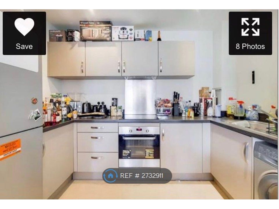 Property photo 3 of 6 Kitchen