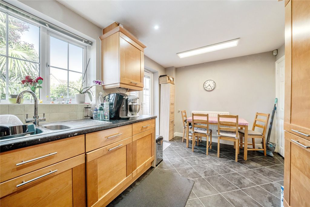 Property photo 2 of 16 Picture No. 04
